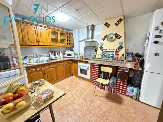 Casa adosada en Venta en Fuensalida