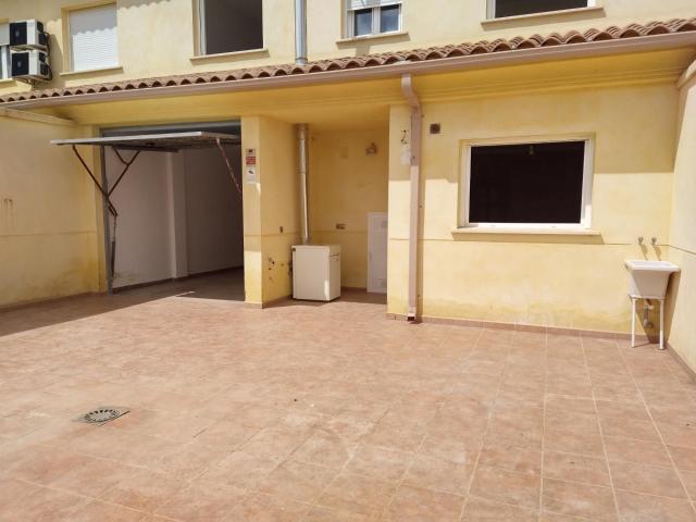 Casa adosada en Venta en Fuensanta