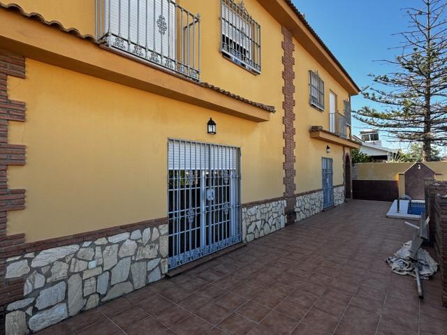 Casa adosada en Venta en Fuente Alegre El Chaparral Los Morales