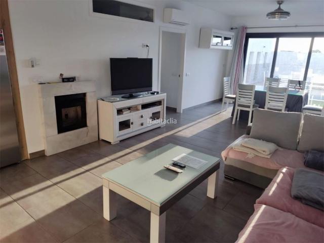 Casa adosada en venta en Fuente Palmera. Fuente Palmera Calle Pozo. Casas adosadas Fuente.
