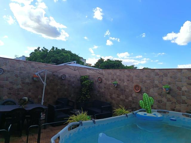 Casa adosada en venta en Fuente Palmera. VENDE CASA ADOSADA EN FUENTE PALMERA. Casas adosadas Fuente.