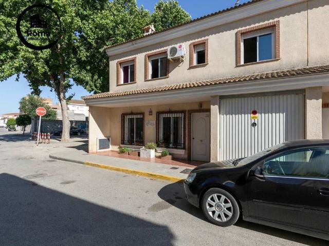 Casa adosada en Venta en Fuente Vaqueros