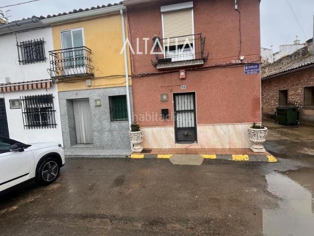 Casa adosada en venta en Fuentes. CASA EN VENTA EN FUENTES. Casas adosadas.