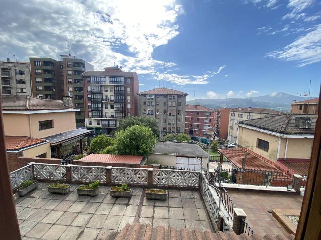 Casa adosada en Venta en Kalero Basozelai
