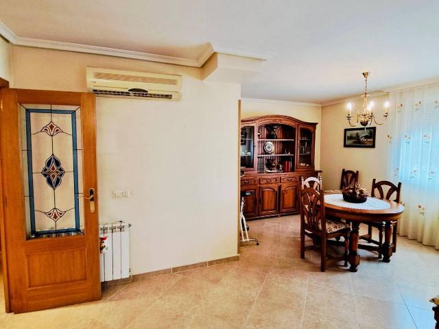 Casa adosada en Venta en Hospital