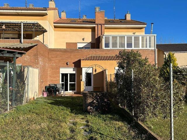 Casa adosada en Venta en Hospital de Órbigo