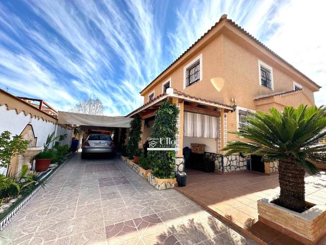 Casa adosada en Venta en Haygon Universidad