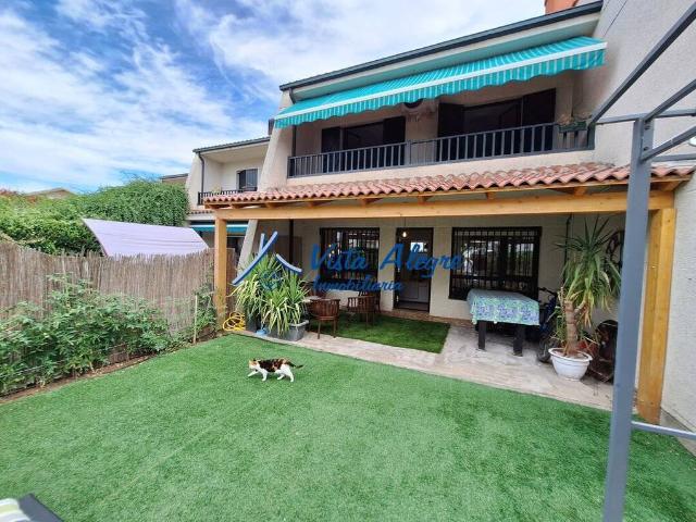 Casa adosada en Venta en Haro