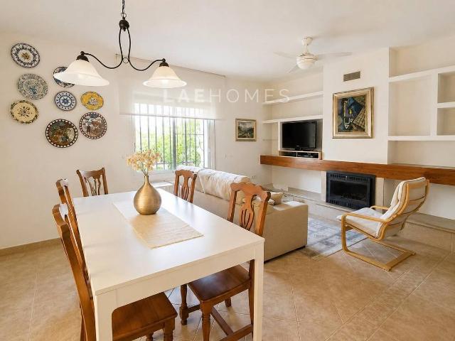 Casa adosada en Venta en Heliópolis