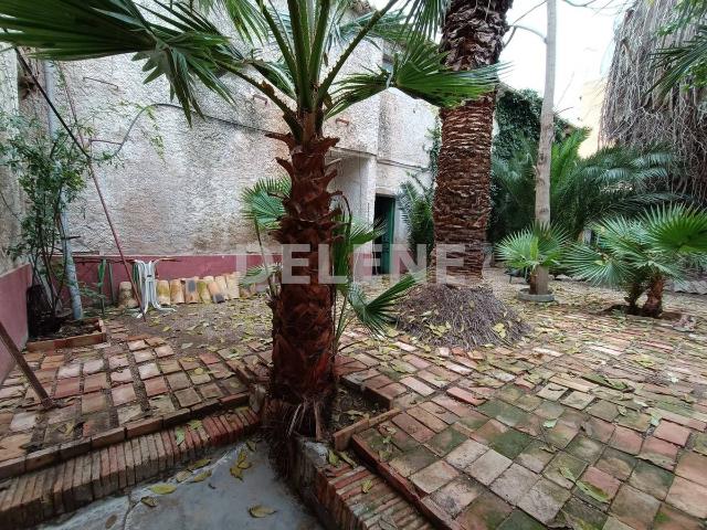 Casa adosada en Venta en Hellín