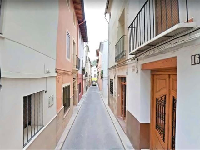 Casa pareada en venta en Higueras. Solvia Inmobiliaria Chalet adosado Xàtiva. Casas pareadas.