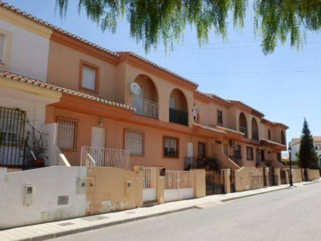 Casa adosada en Venta en Híjar