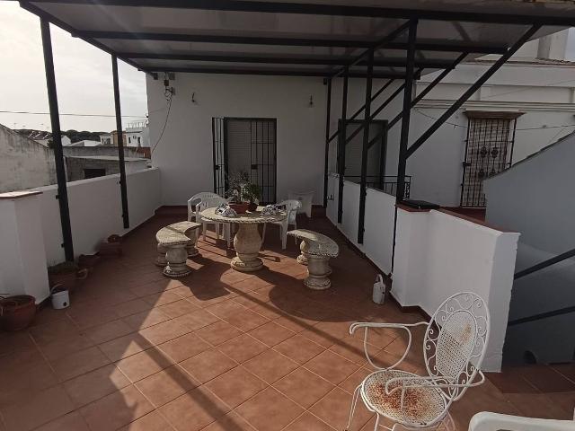 Casa adosada en Venta en Hinojos