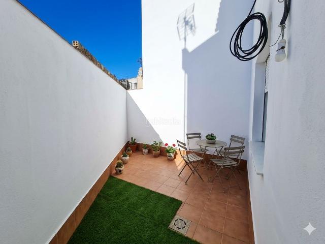 Casa adosada en venta en Hinojos. BIFAMILIAR PLANTA BAJA. Casas adosadas.