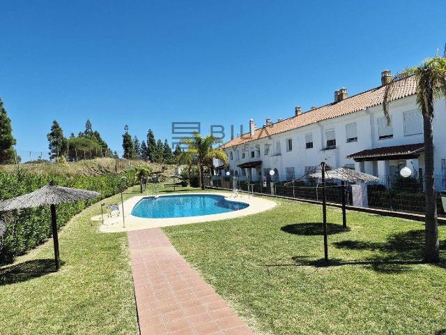 Casa adosada en Venta en Hipódromo Cerrado del Águila