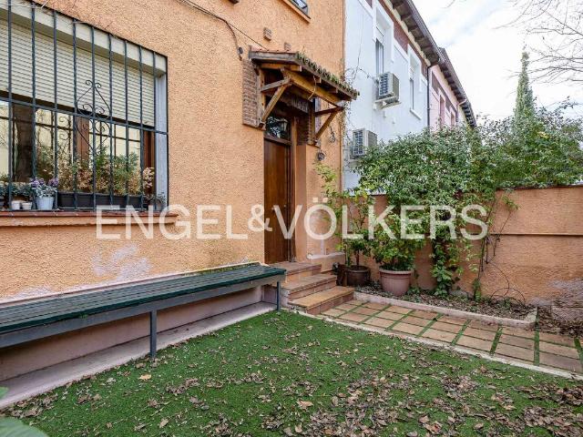 Casa adosada en Venta en Hispanoamérica Bernabéu