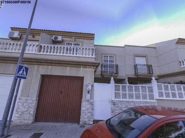Casa adosada en venta en Huércal de Almería. Venta de Adosado en la localidad de Huercal de Almería Sin Posesión. Casas adosadas Huércal de.