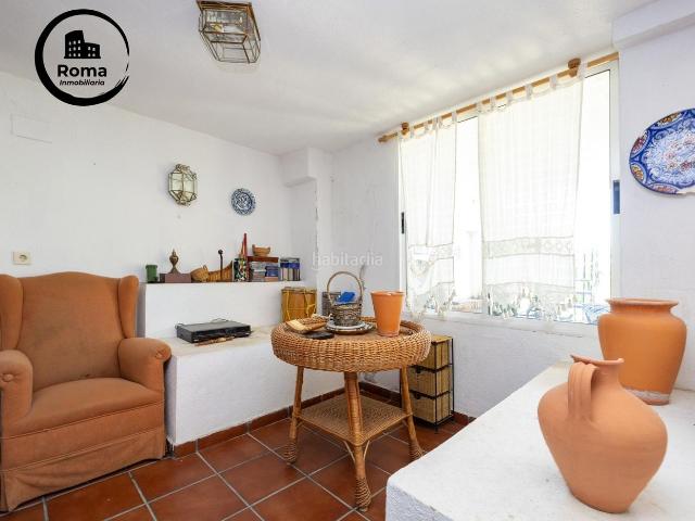 Casa adosada en venta en Huétor Vega. CASA ADOSADA CON PISCINA PRIVADA, JARDÍN Y SÓTANO CON CHIMENEA A UN PASO DE GRANADA. Casas adosadas Huétor.