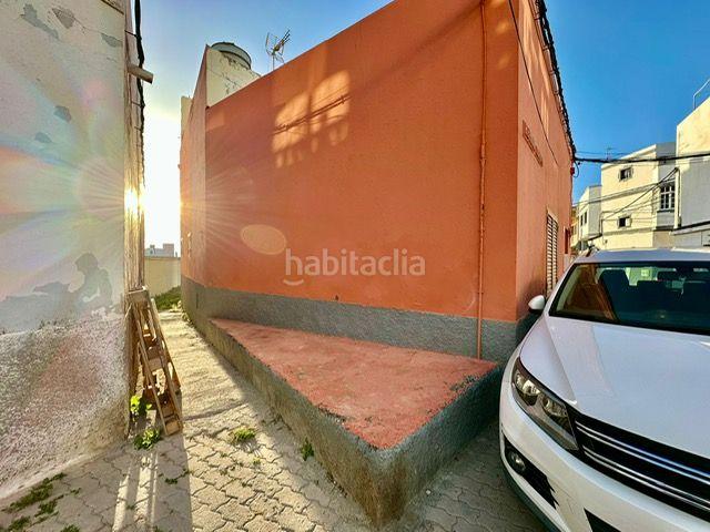 Casa adosada en venta en Ingenio, Carrizal. Adosadon con gran potencial en Carrizal. Casas adosadas.
