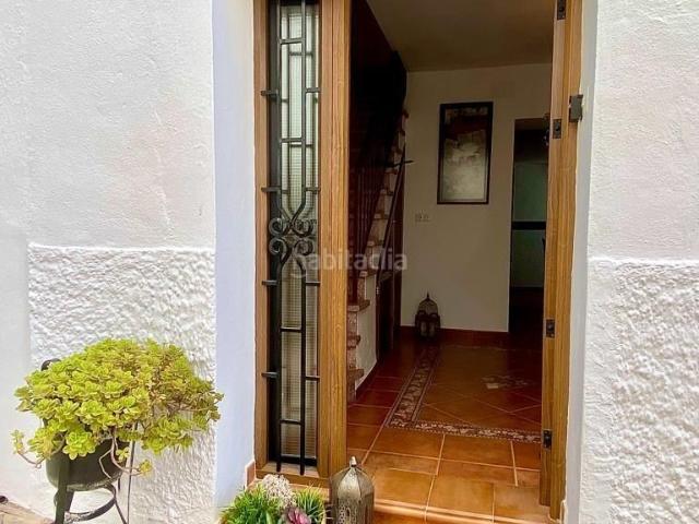 Casa adosada en venta en Istán. Casa en el centro de Istán Pueblo. Casas adosadas.