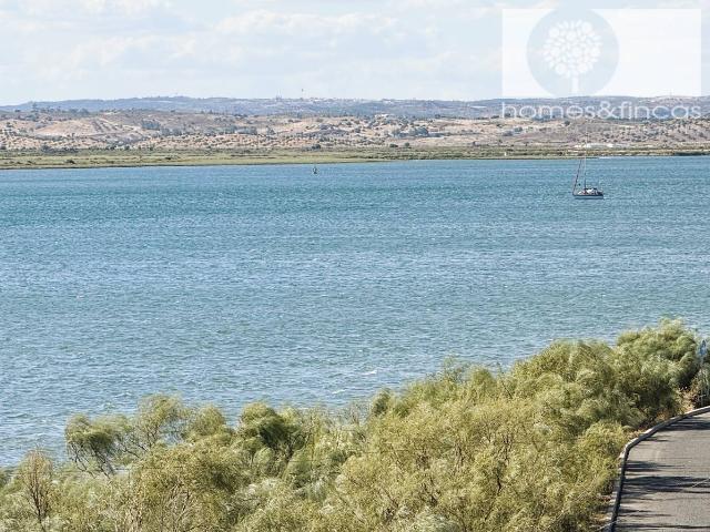 Casa adosada en Venta en Isla Canela