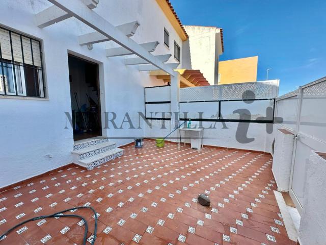 Casa adosada en venta en Islantilla, Urbasur. Casa Adosada en 1ª Línea playa Urbasur. Casas adosadas.