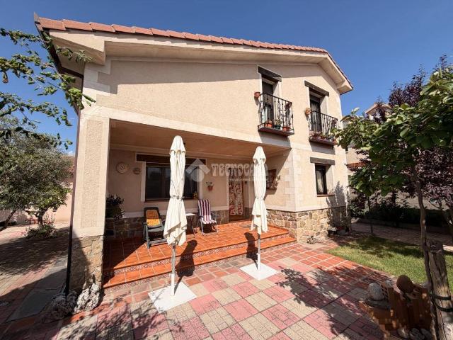 Casa adosada en Venta en José Zorrilla Padre Claret