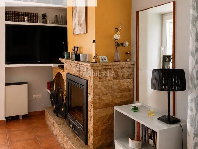 Casa adosada en venta en Jaén, Hospital. Chalet adosado junto a Avd. Andalucia con terraza privada. Casas adosadas.