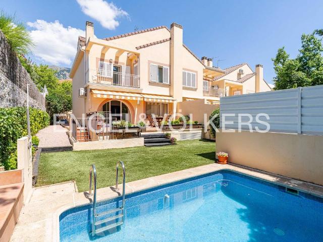 Casa adosada en Venta en Jardín de los Reyes Parque Real