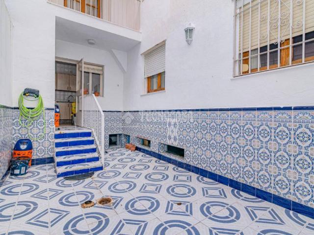 Casa adosada en Venta en Jardin Lucena