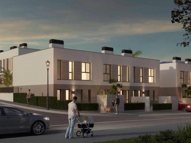 Casa adosada en Venta en Jardines de Alhaurín Huerta Alta Fuensanguínea