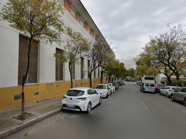 Casa adosada en venta en Jerez de la Frontera, Puertas del sur Guadabajaque. Adosado en Jérez de la Frontera, Cádiz. Activo inmobiliario SIN POSESIÓN, NO SE PUEDE VISITAR. Casas adosadas Jerez de la.