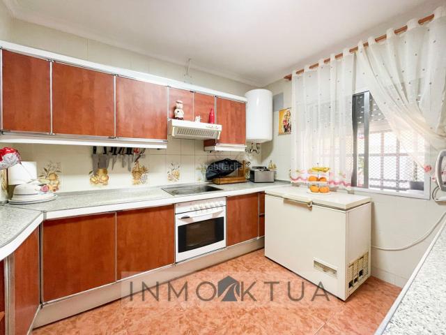 Casa adosada en venta en Jerez de la Frontera, Torresoto Agrimensor. Vivienda casa con doble vivienda a 5 minutos del centro de Jerez. Casas adosadas Jerez de la.