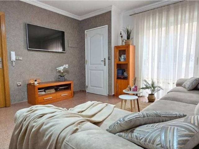 Casa adosada en Venta en Jumilla