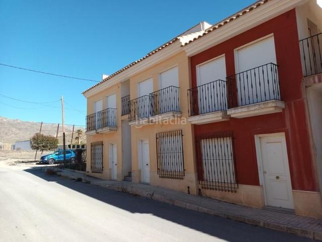 Casa adosada en venta en Jumilla. Obra parada de 16 viviendas. Casas adosadas.
