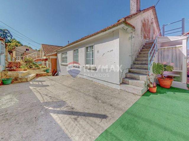 Casa adosada en Venta en O Hío