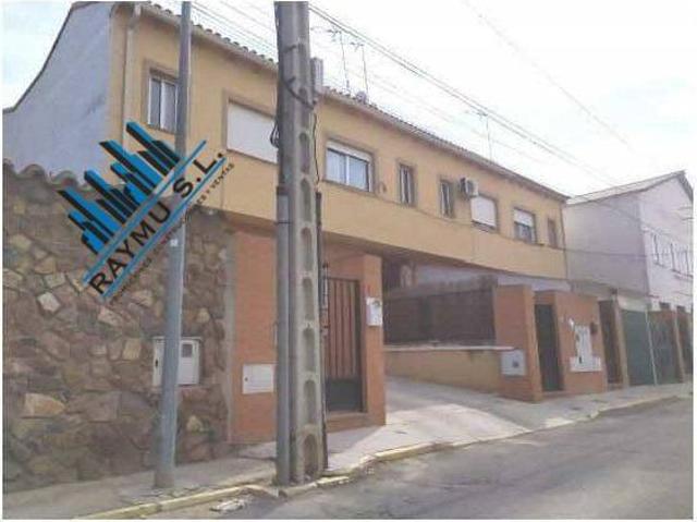 Casa adosada en Venta en Ontígola