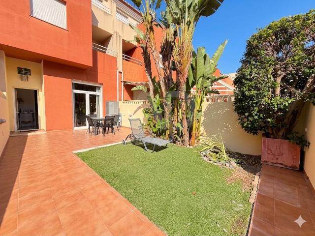 Casa adosada en Venta en Ondara