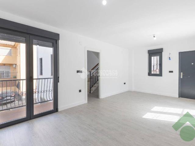 Casa adosada en Venta en Ogíjares