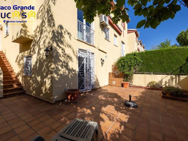 Casa adosada en Venta en Ogíjares