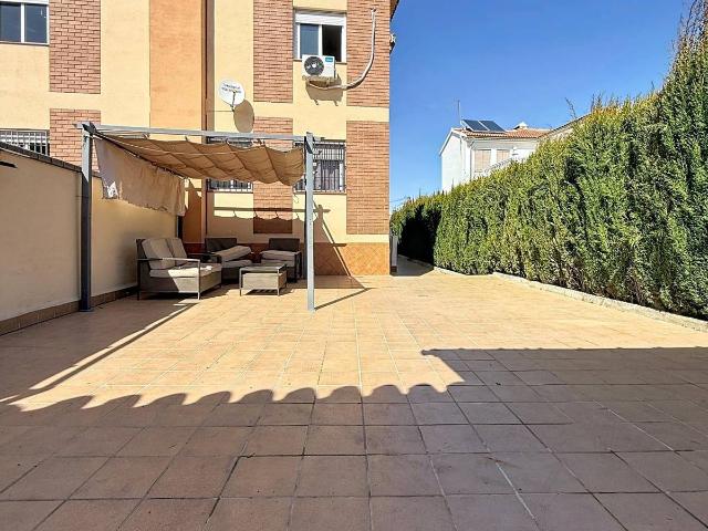 Casa adosada en Venta en Ogíjares