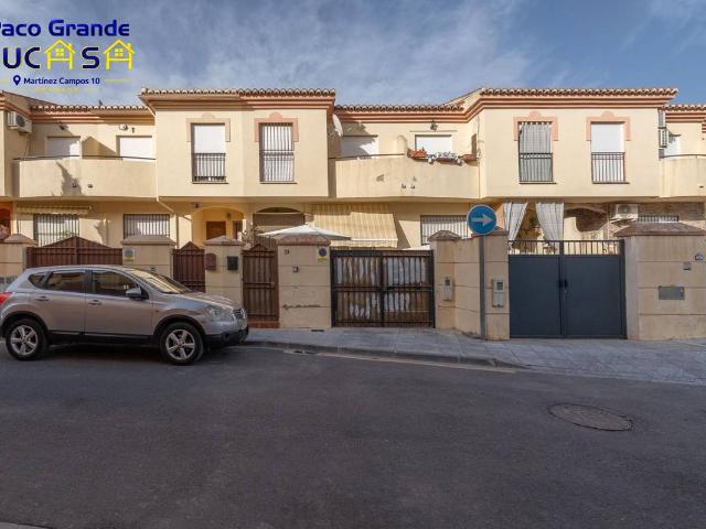 Casa adosada en Venta en Ogíjares
