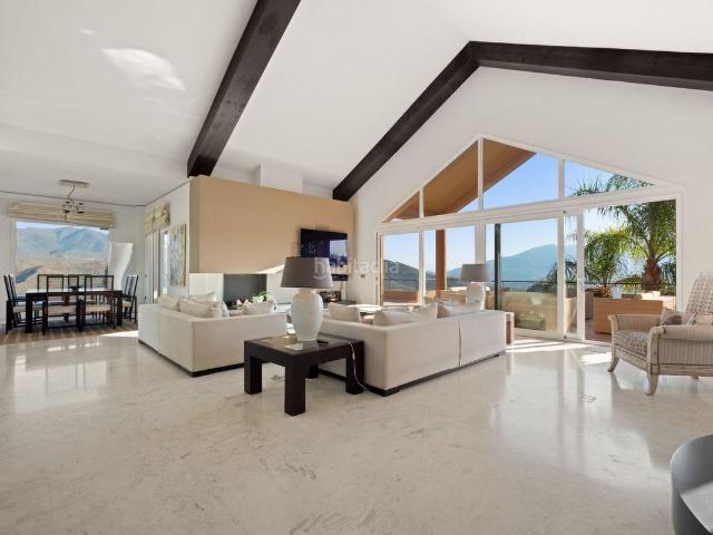Casa adosada en venta en Ojén, La Mairena. Casas adosadas.