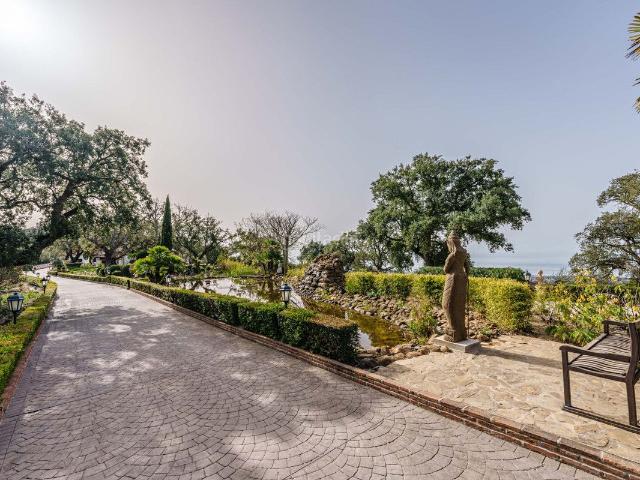 Casa adosada en venta en Ojén, La Mairena. Casas adosadas.