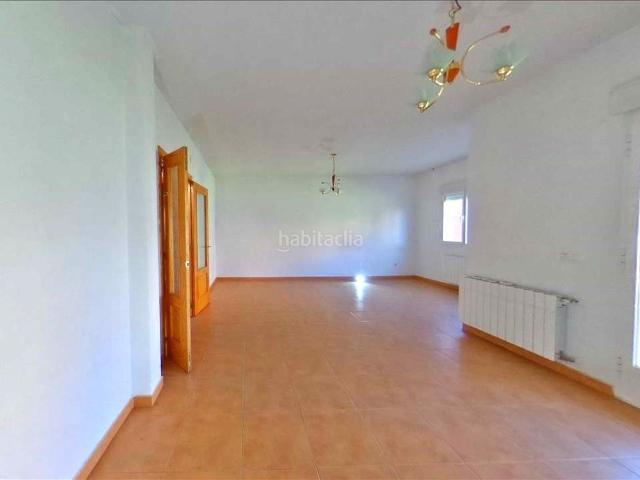 Casa adosada en venta en Olías del Rey. Casas adosadas Olías del.