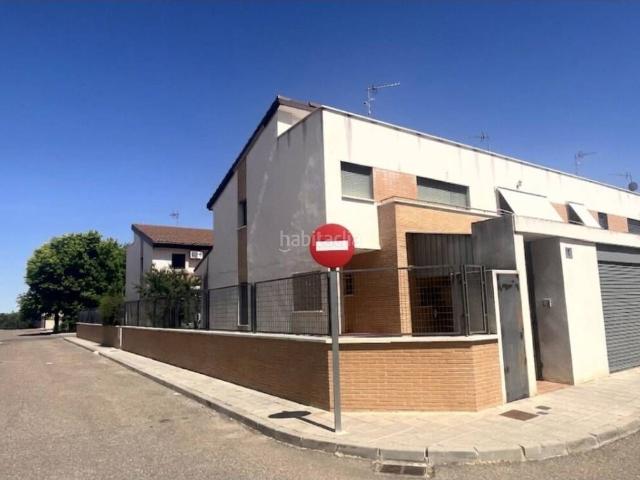 Casa adosada en venta en Olías del Rey. OPORTUNIDAD. Casas adosadas Olías del.