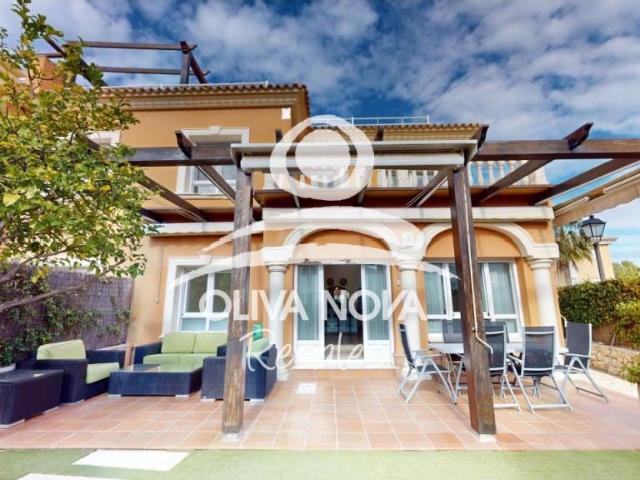Casa adosada en Venta en Oliva Nova