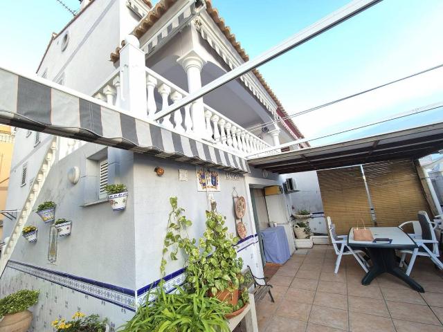 Casa adosada en Venta en Oliva Playa