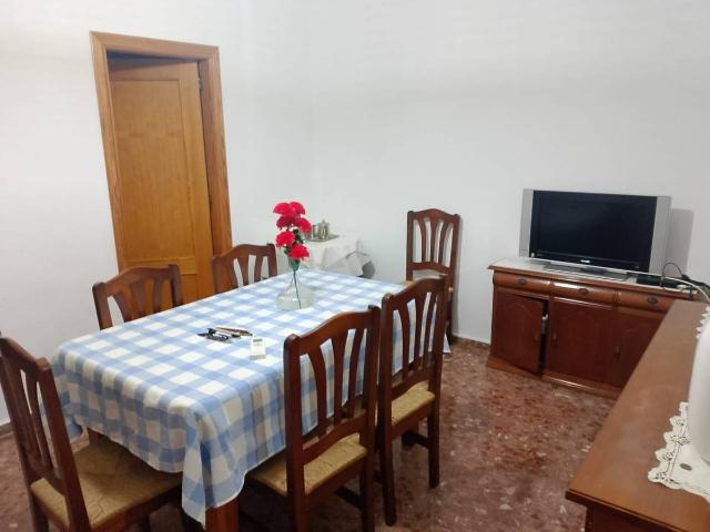 Casa adosada en Venta en Oliva pueblo