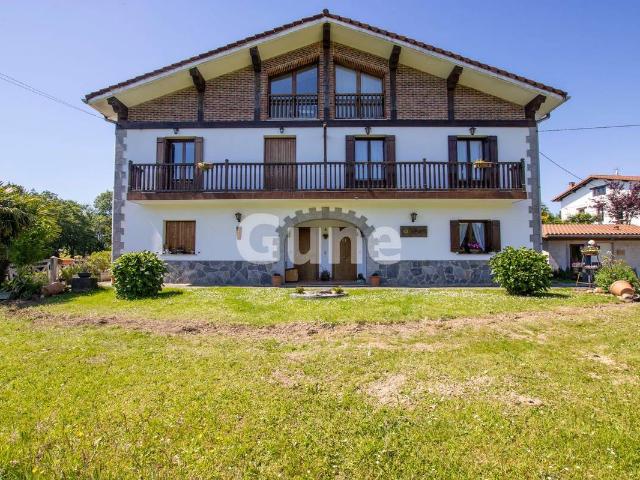 Casa adosada en Venta en Orendain